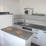 公寓式酒店 加百利小屋酒店 2*